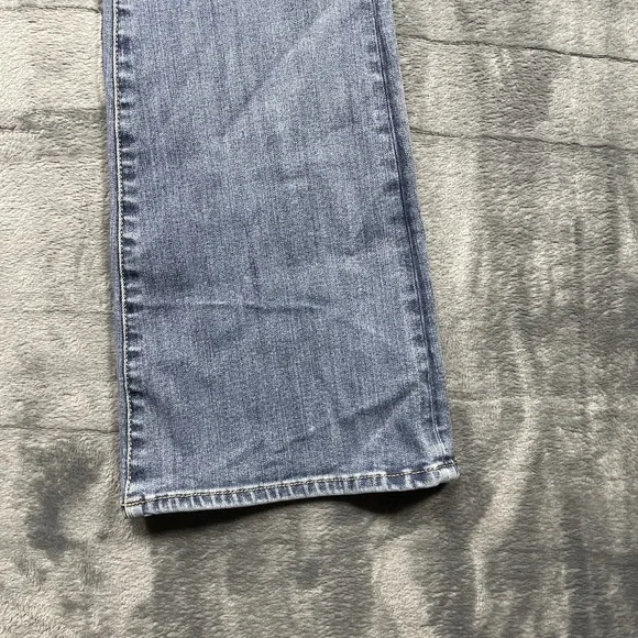 American Eagle Womens Jeans Blue Size 4 Short Kick Boot Denim Light wash - Picture 2 of 10